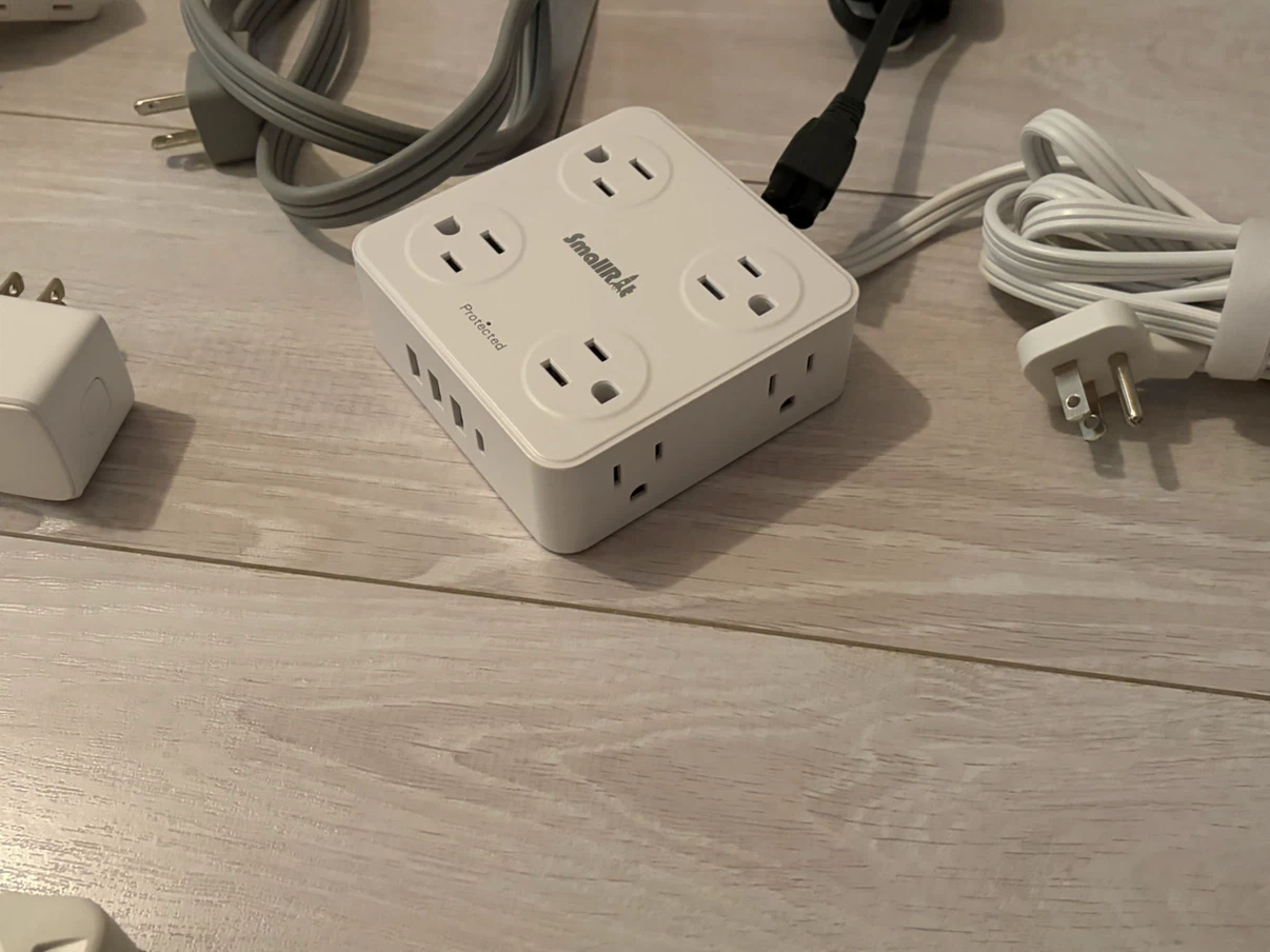 (All for 20$) Power Strip and Smart Plug Bundle - photo 4