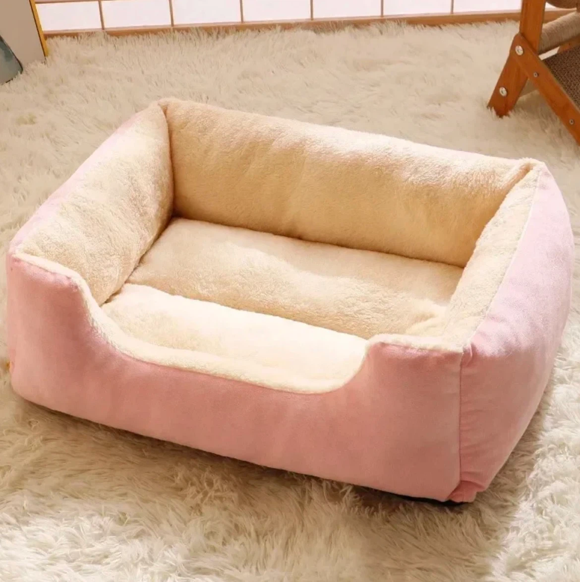 Cozy Pet Bed for cats and dogs