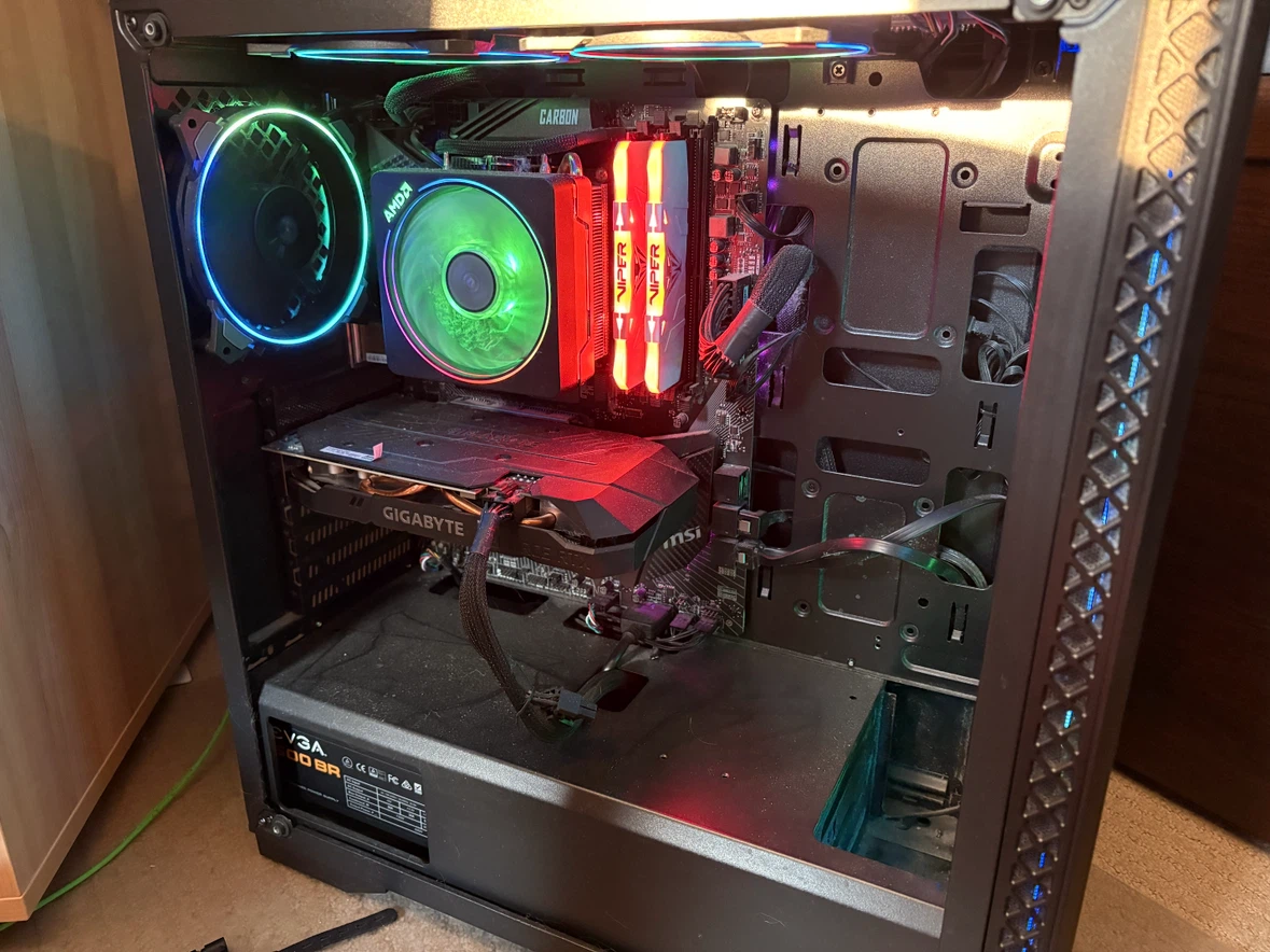 Custom Gaming PC - AMD Ryzen 5 3600, RTX 2060, 16gb RAM - photo 2