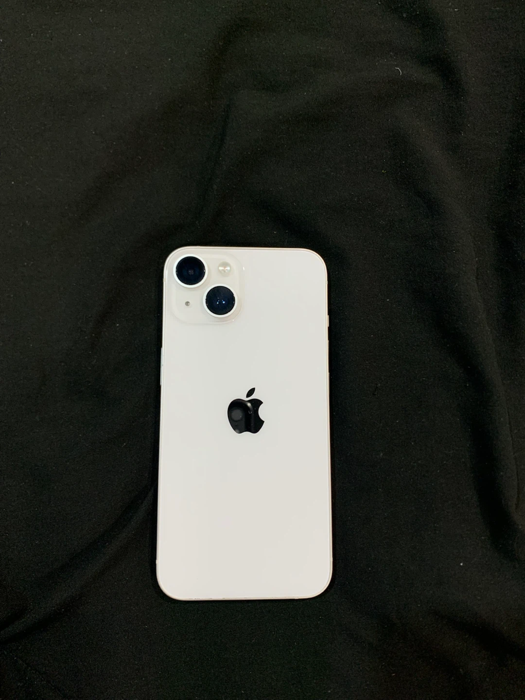 iphone 14 white, privacy screen protectors included - photo 2