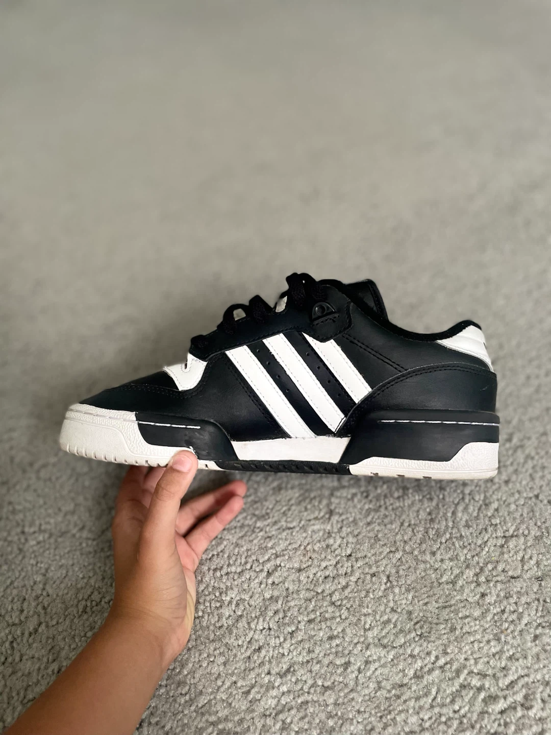 Adidas Rivalry Low Black/White - Size 7 Men’s - photo 3