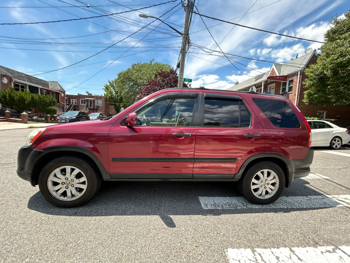 Honda CR-V SUV - photo 4