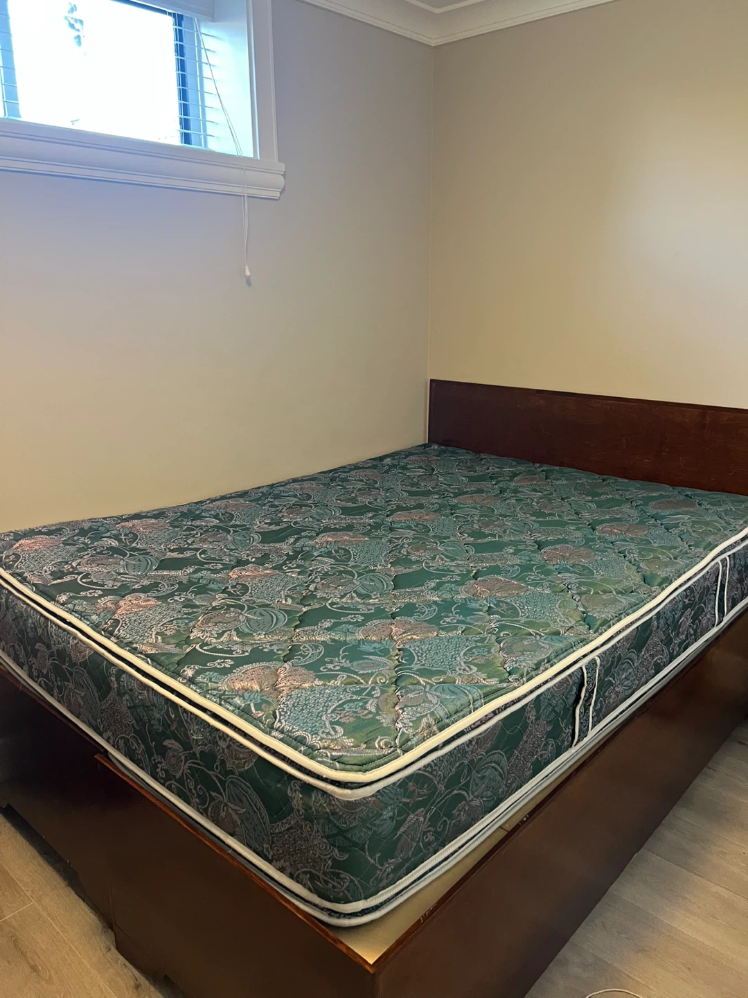 Posture Plus Queen Mattress - photo 3