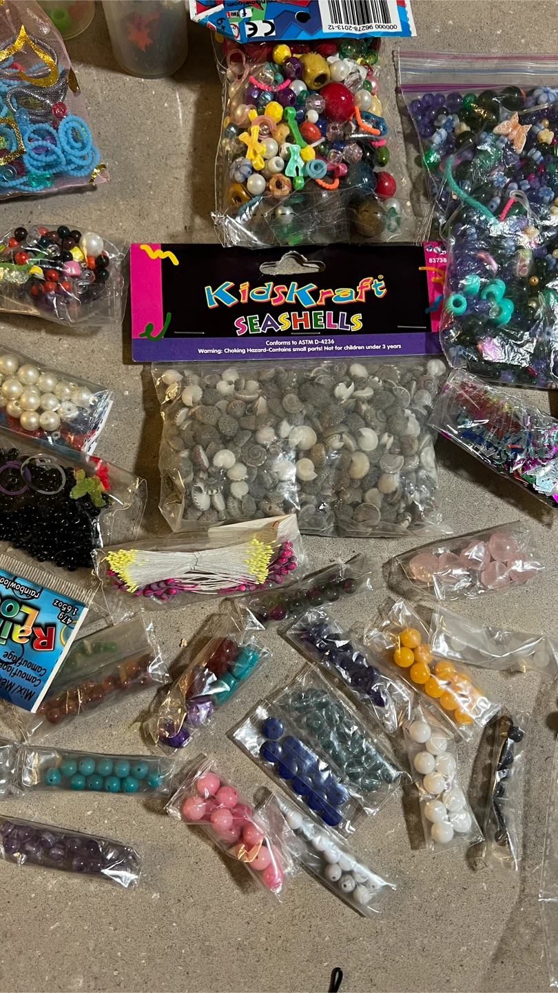 KidsKraft Seashells Bead Kit and Rainbow Loom Bands - photo 2