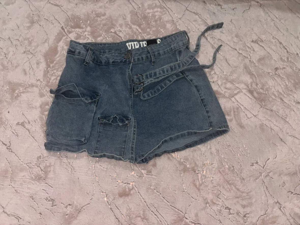 VIP Jeans Women's Denim Shorts Size 13/31