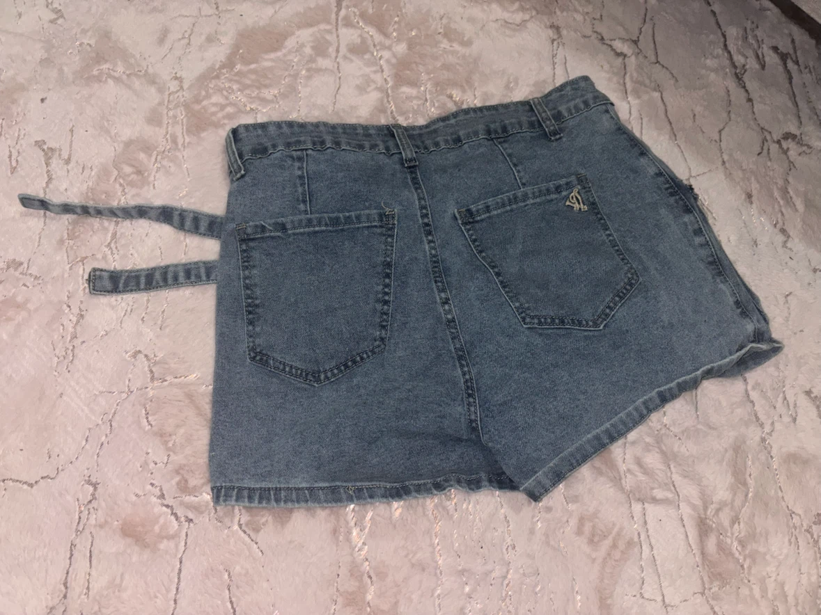 VIP Jeans Women's Denim Shorts Size 13/31 - photo 2