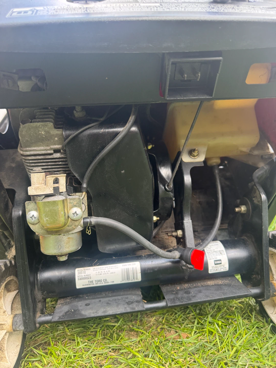 Toro CCR 3650 Snowblower - photo 5