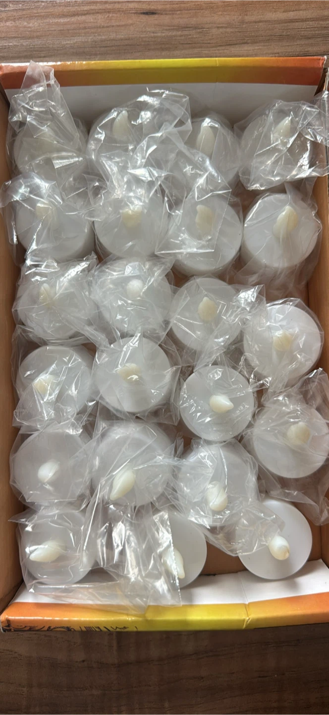 Flameless LED Tea Light Candles - photo 2