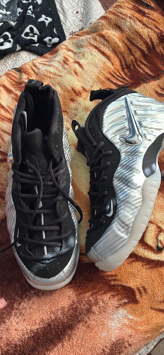 Nike Air Foamposite Sneakers - photo 4