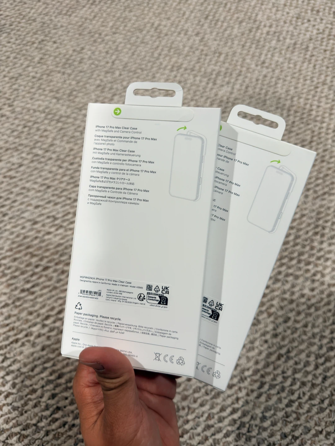 iPhone 17 Pro Max Clear Case with MagSafe - photo 2