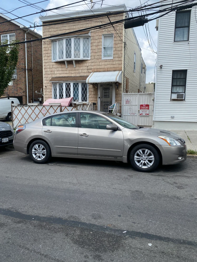 Nissan Altima Sedan 93,000