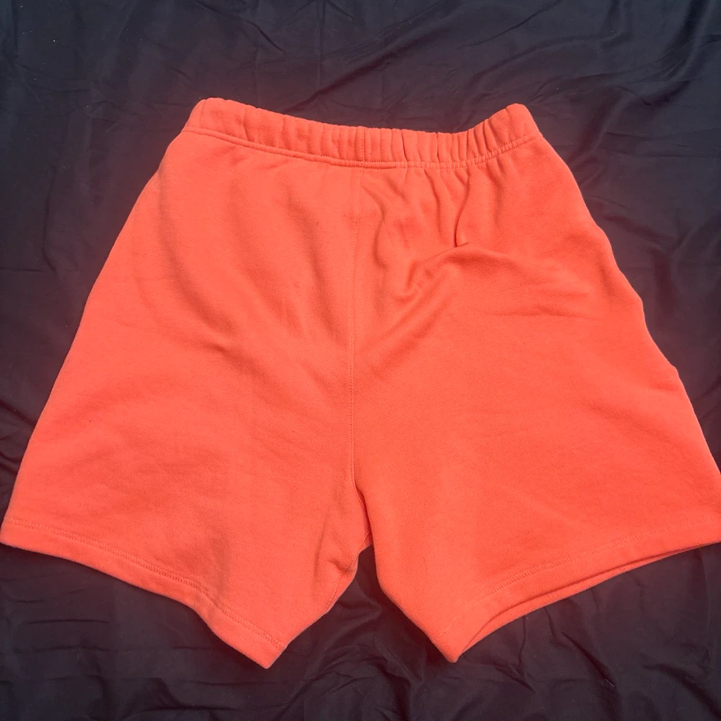 Essentials shorts - photo 2