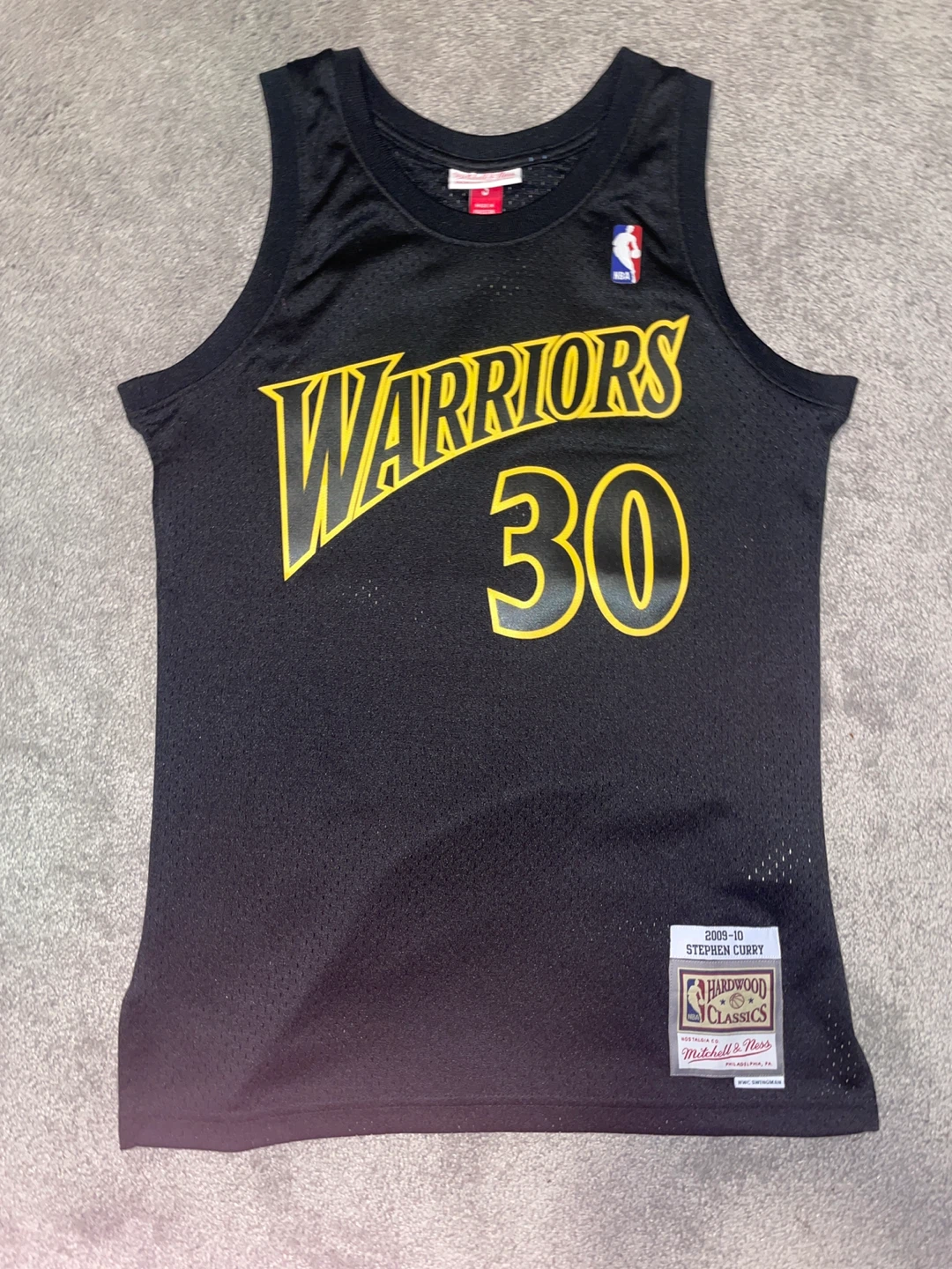 BASKETBALL JERSEYS