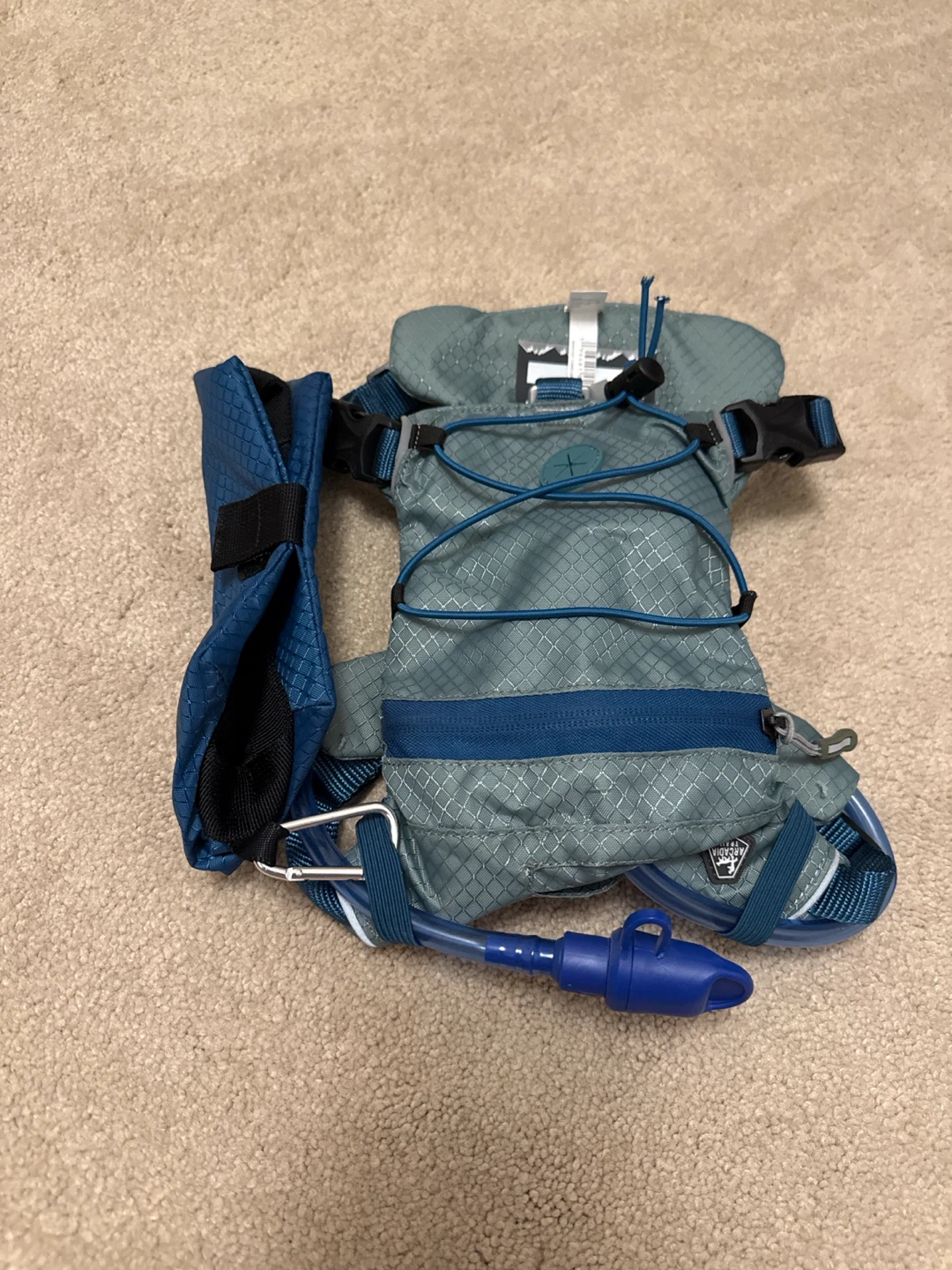 Hydration Pack with Water Bladder - photo 4
