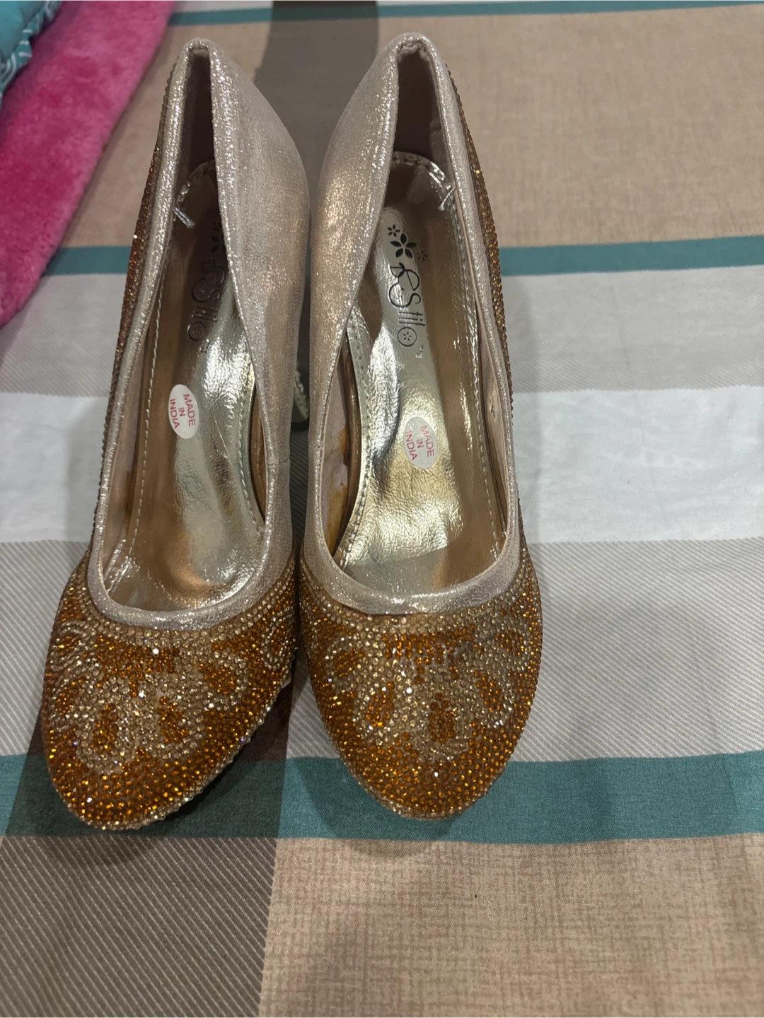 Sparkly Gold Heels - photo 5