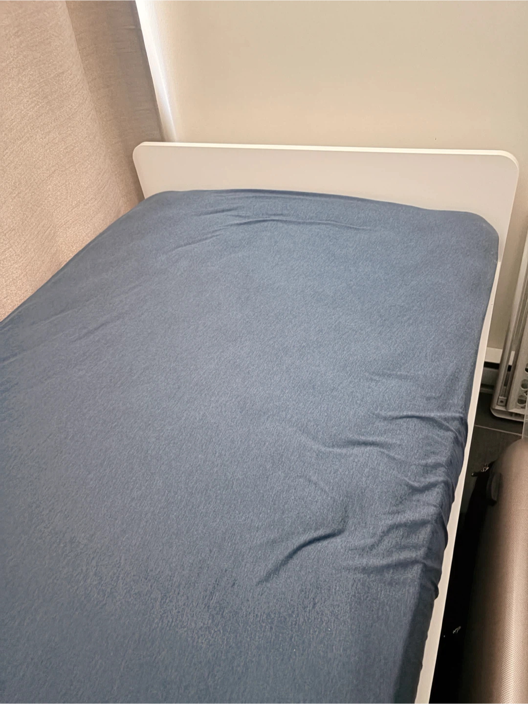 IKEA single bed - photo 2