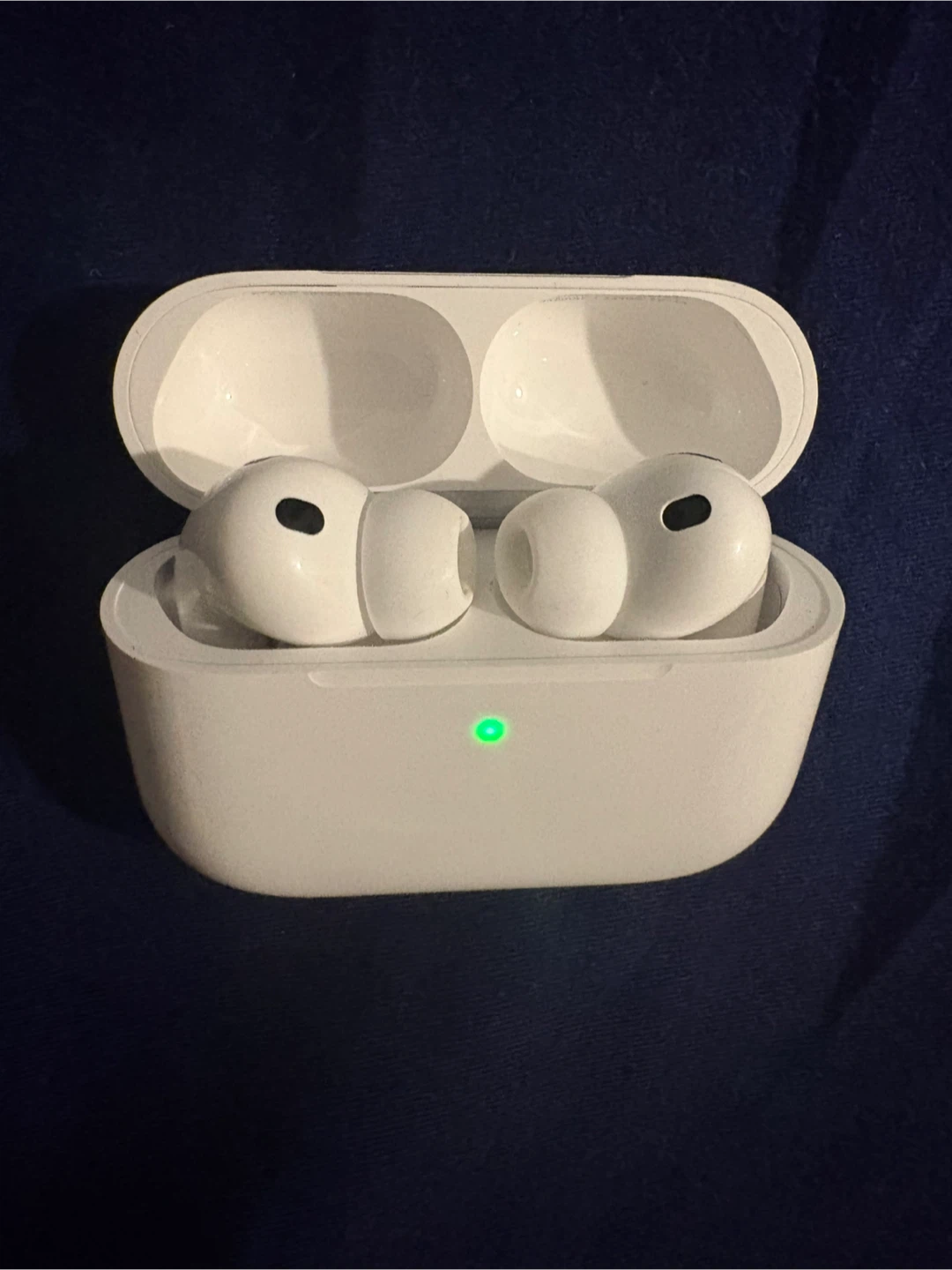 Apple AirPods Pro (3rd generation) - photo 2