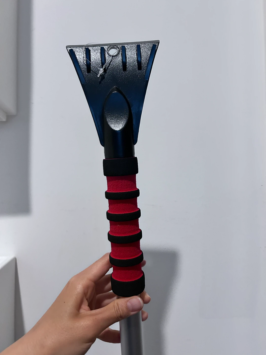 Brand new Mallory Ignition Snow Brush and Ice Scraper, 35", Red - photo 3