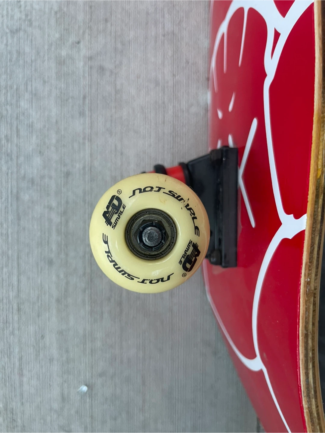 Red Skateboard - photo 2