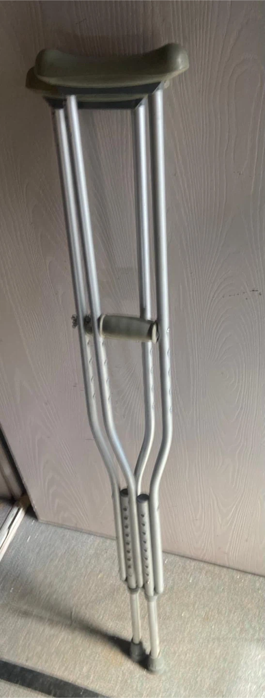 Aluminum Crutches - photo 2