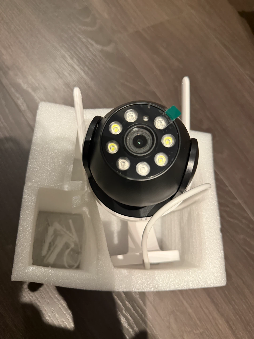 HD WiFi Security Camera - photo 2