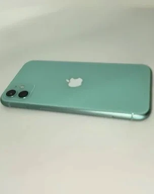 IPhone 11 - photo 2
