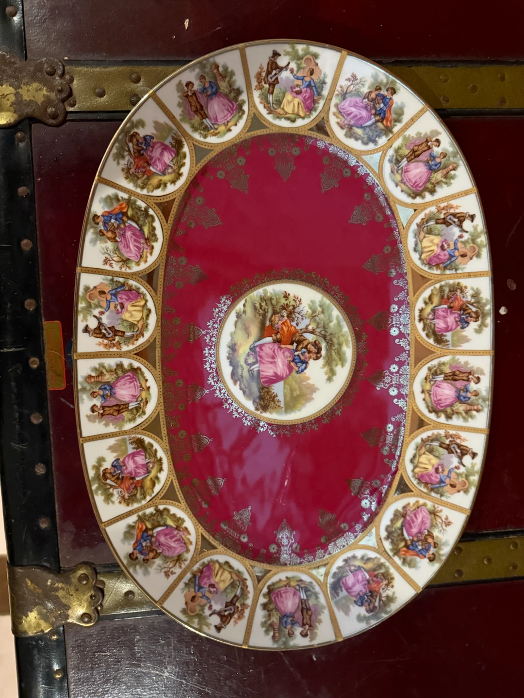 Decorative Serving Platter with Romantic Scenes - photo 2