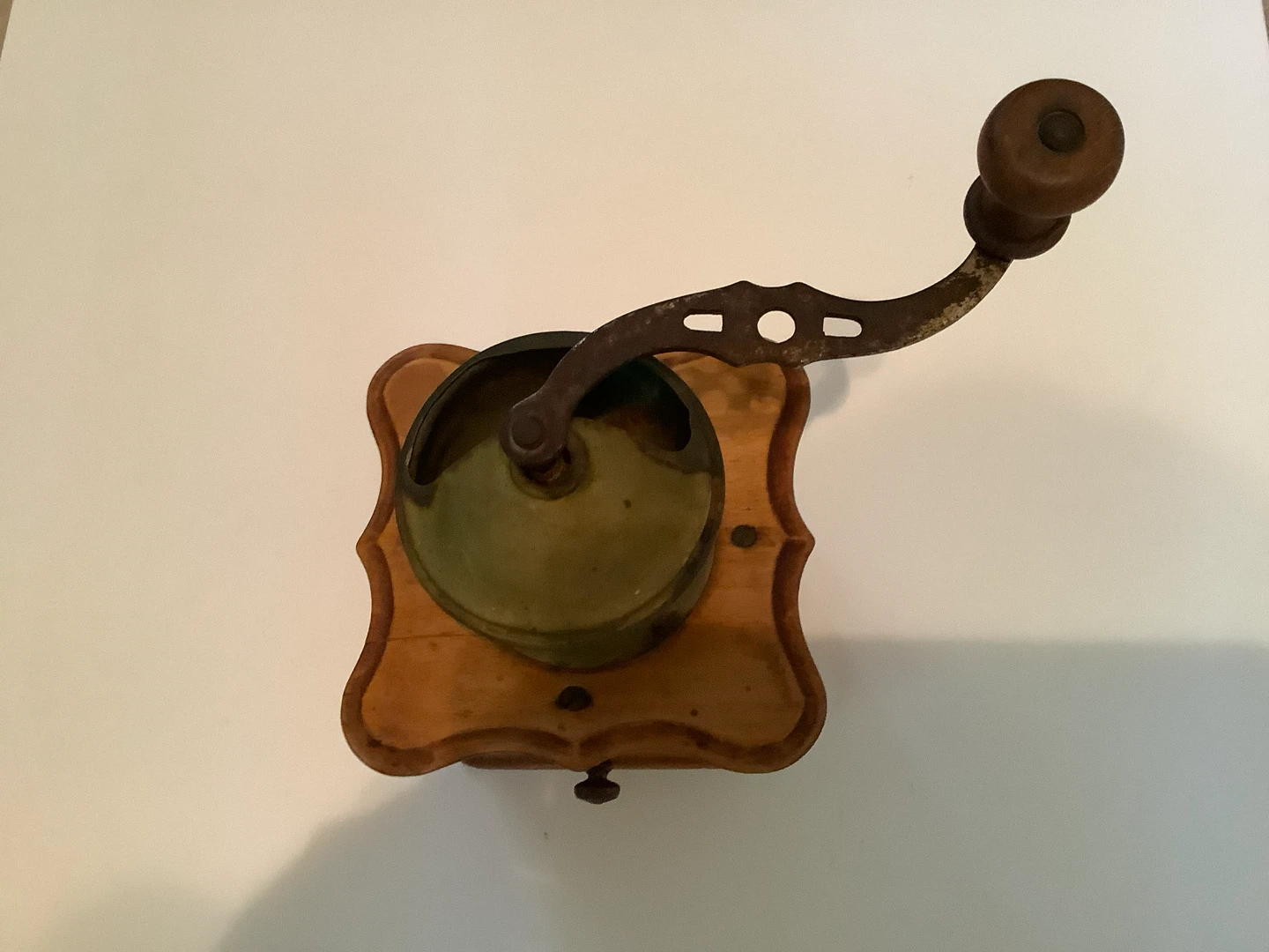 Antique Wd Hank Crank Coffee Grinder w Pull Out Grounds Drawer 🐞 - photo 4