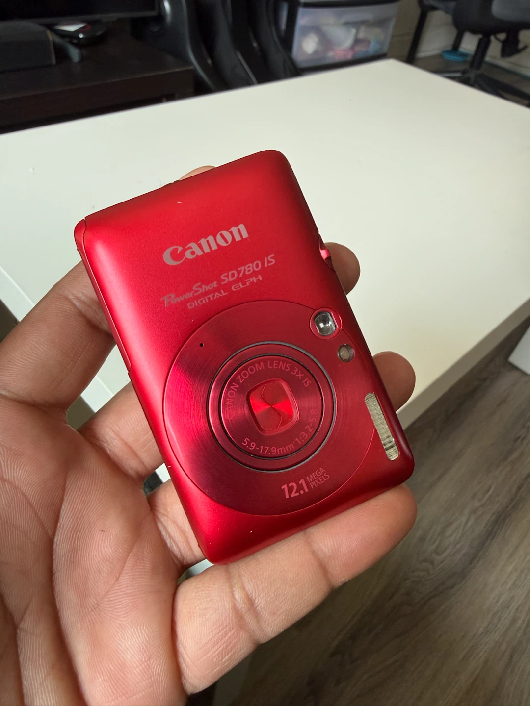 Canon PowerShot SD780 IS Digital ELPH Camera - photo 4