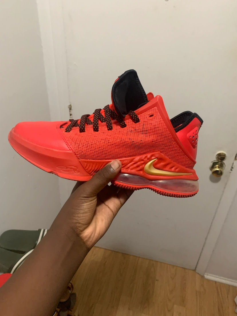 Nike LeBron 19 Low 'Light Crimson - photo 3