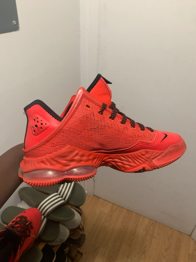 Nike LeBron 19 Low 'Light Crimson - photo 4