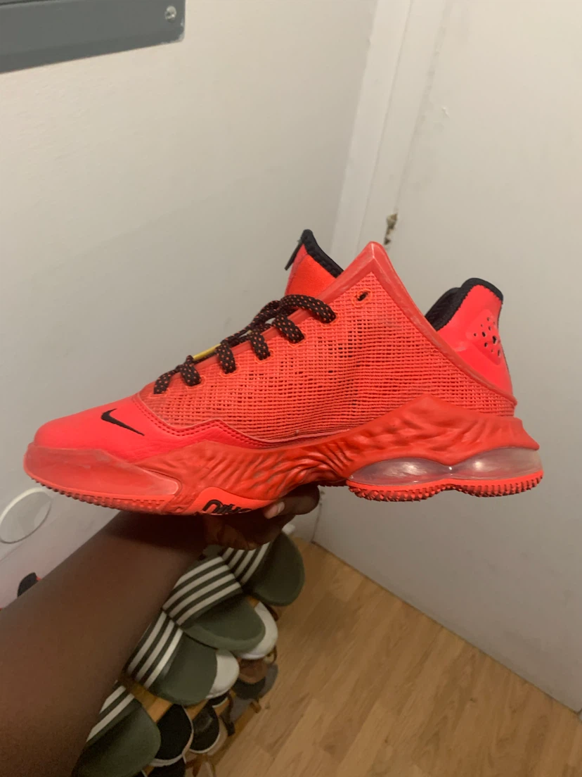 Nike LeBron 19 Low 'Light Crimson - photo 5