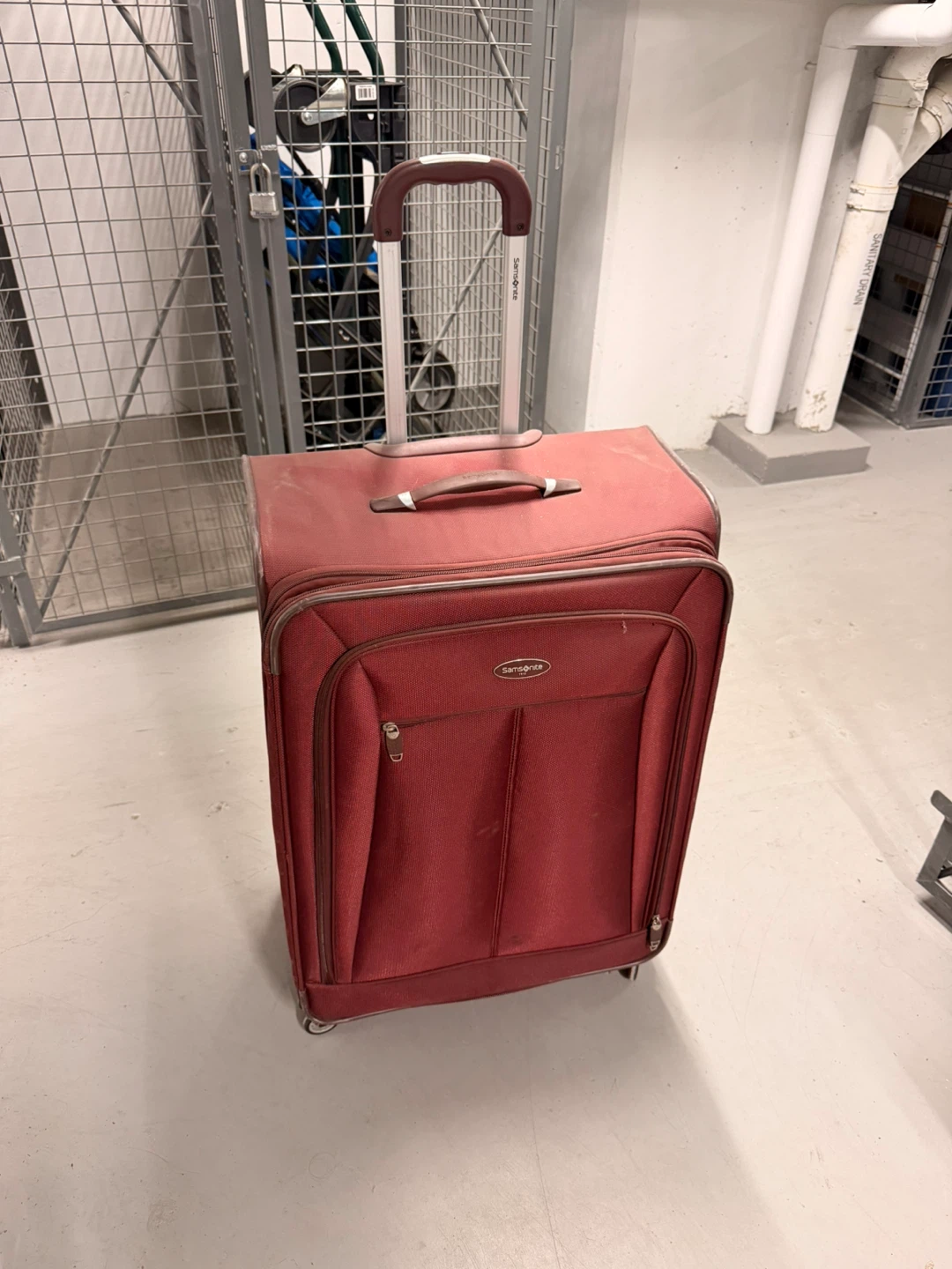 Samsonite Red Large Check In Luggage