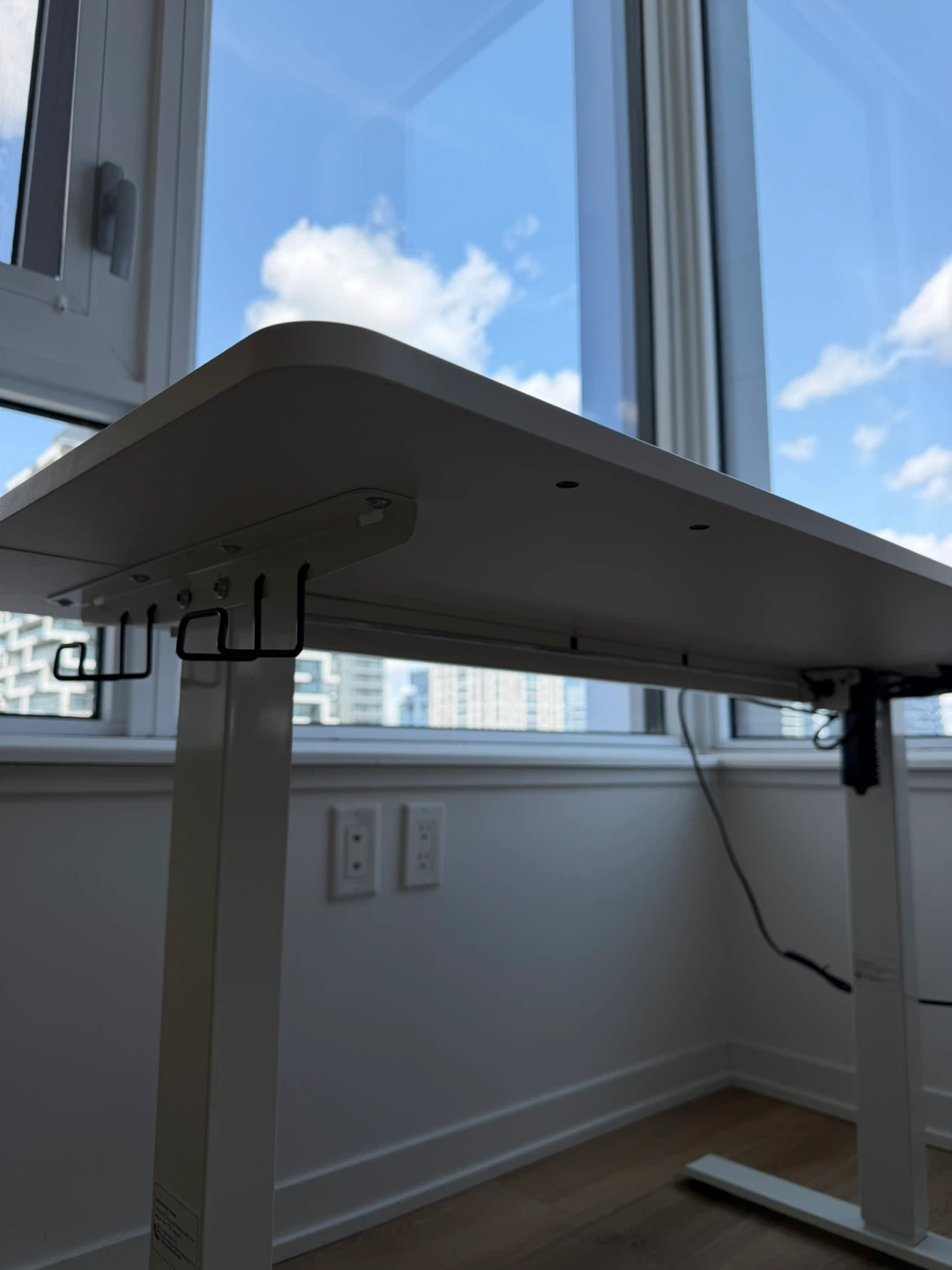 White Standing Desk - photo 3