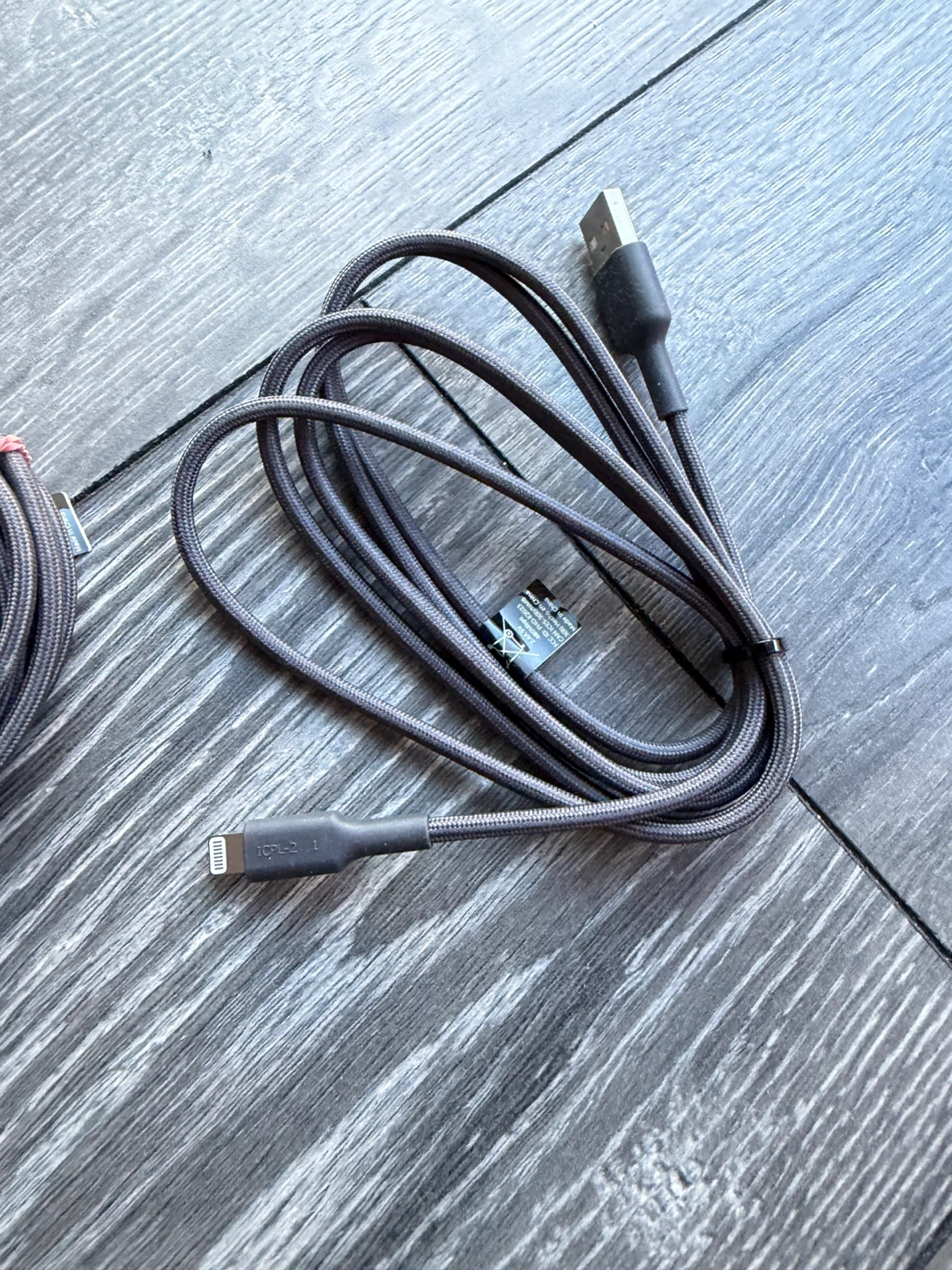2x Braided USB to Lightning Cables - photo 2