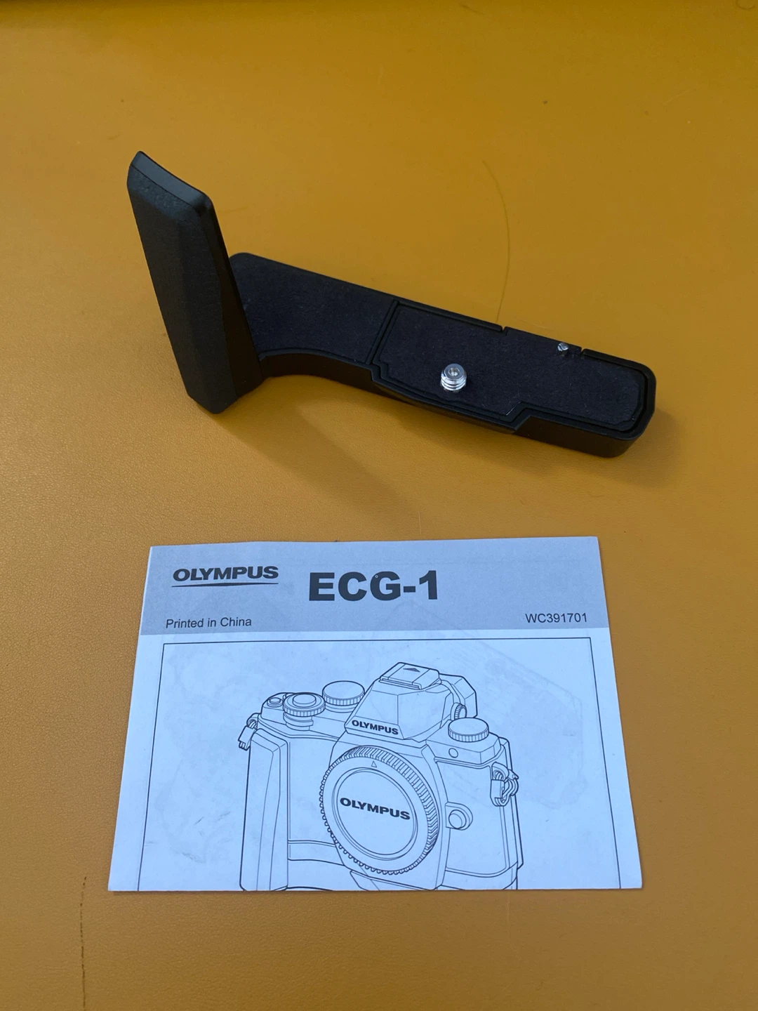 Olympus ECG-1 Camera Grip