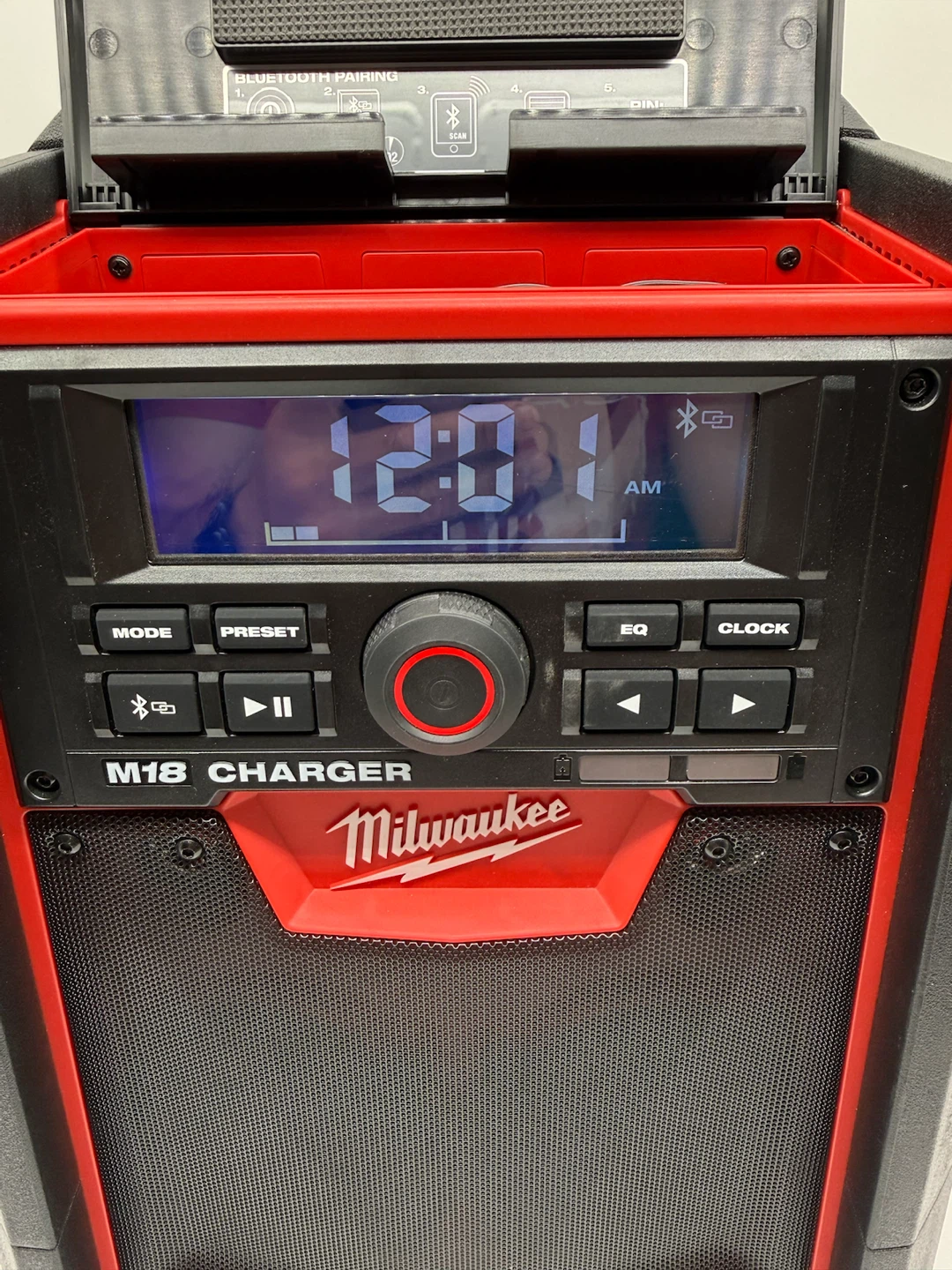 Milwaukee M18  Jobsite Bluetooth Radio and Battery Charger - photo 3