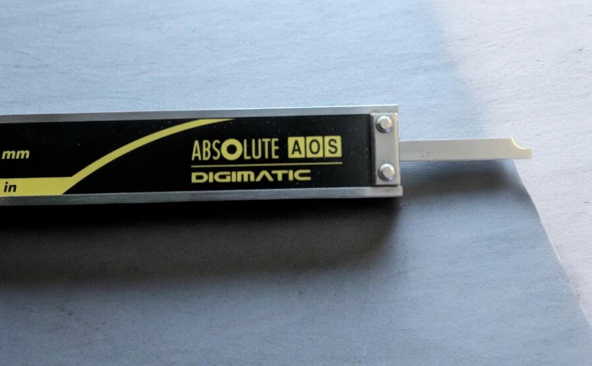 Mitutoyo 500-197-30 Absolute AOS Digimatic Caliper - photo 2