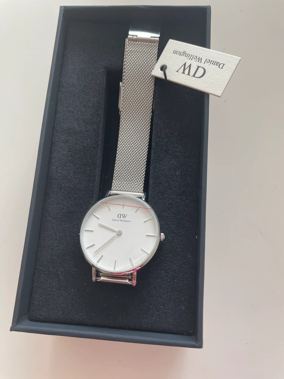 Women BN-Daniel Wellington Watch with Silver Mesh Band