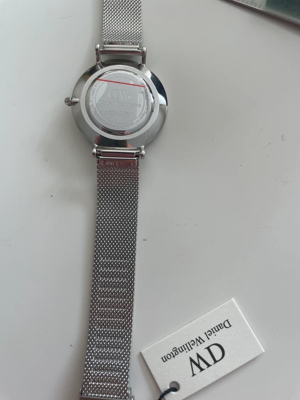 Women BN-Daniel Wellington Watch with Silver Mesh Band - photo 4