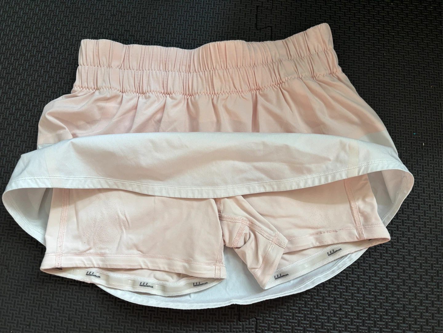 Lululemon Pink Skirt Shorts Size 4 - photo 2