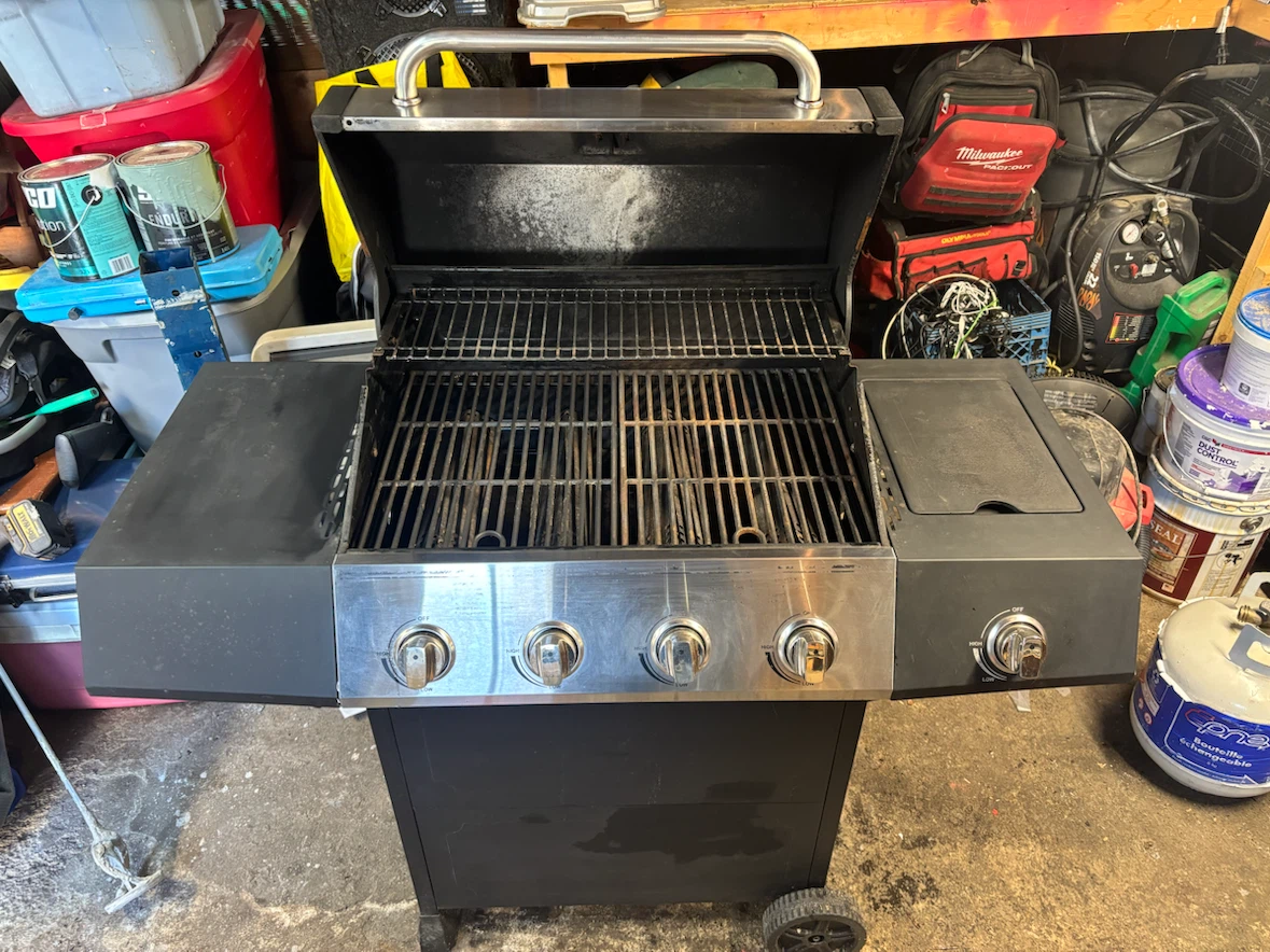 Backyard Grill 4-Burner Propane Gas Grill with Side Burner - photo 2