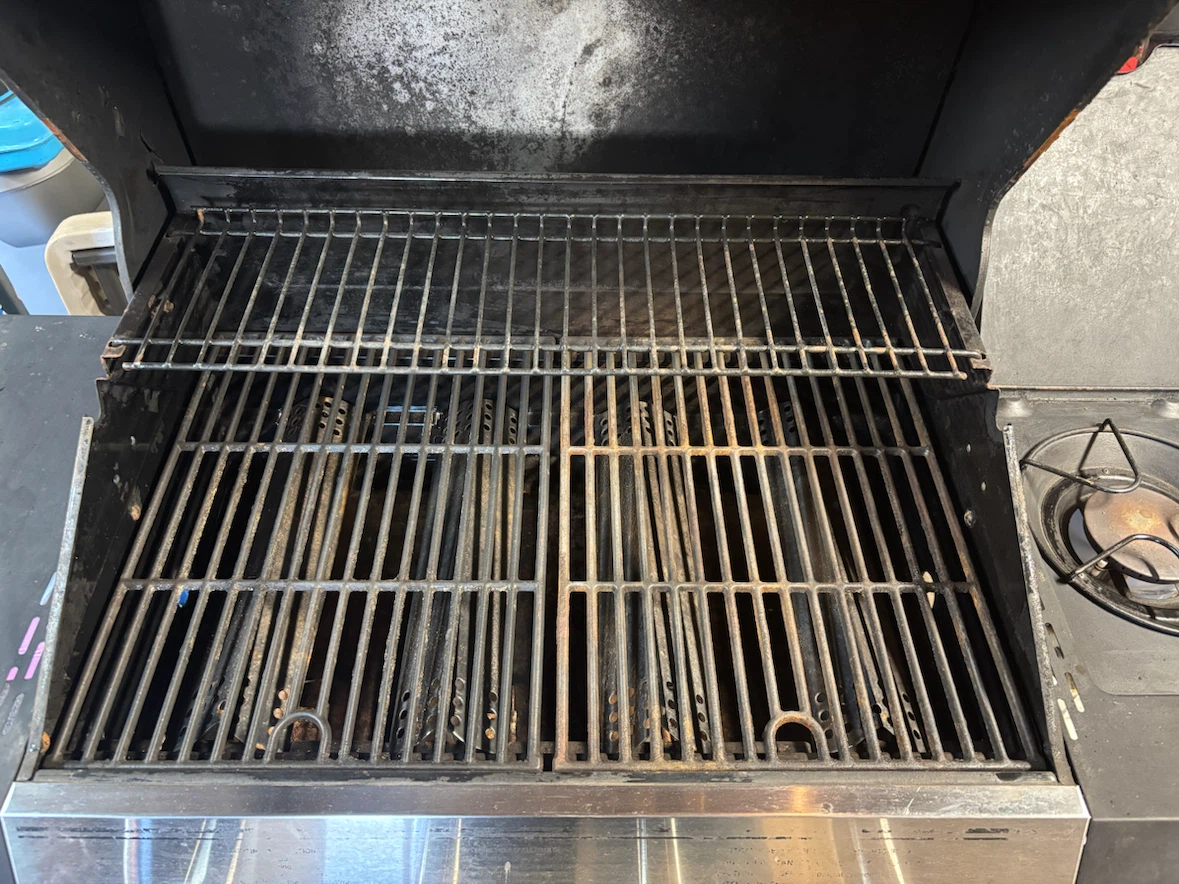 Backyard Grill 4-Burner Propane Gas Grill with Side Burner - photo 3