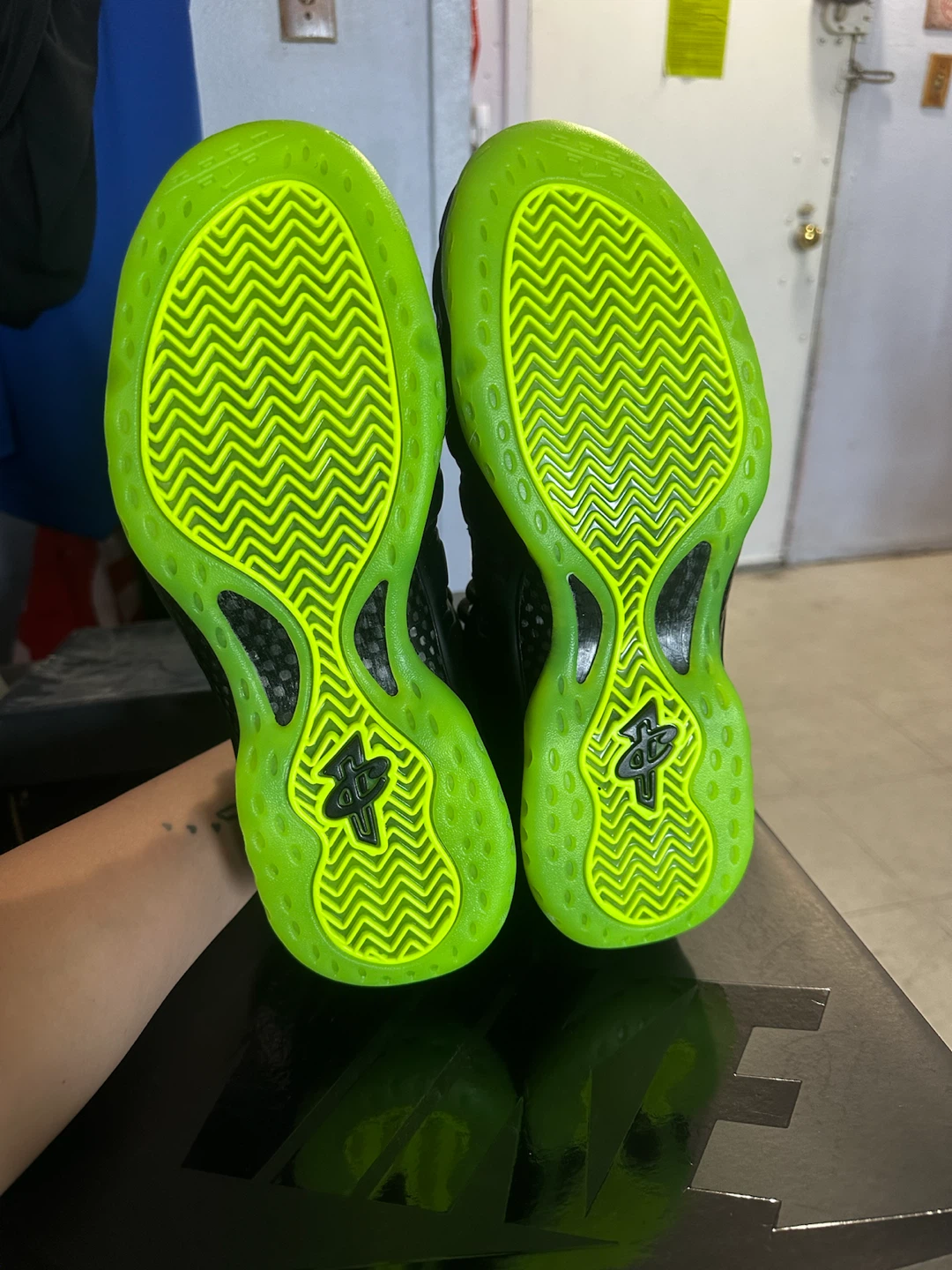 Nike Air Foamposite Pro Black Volt Sneakers - photo 3