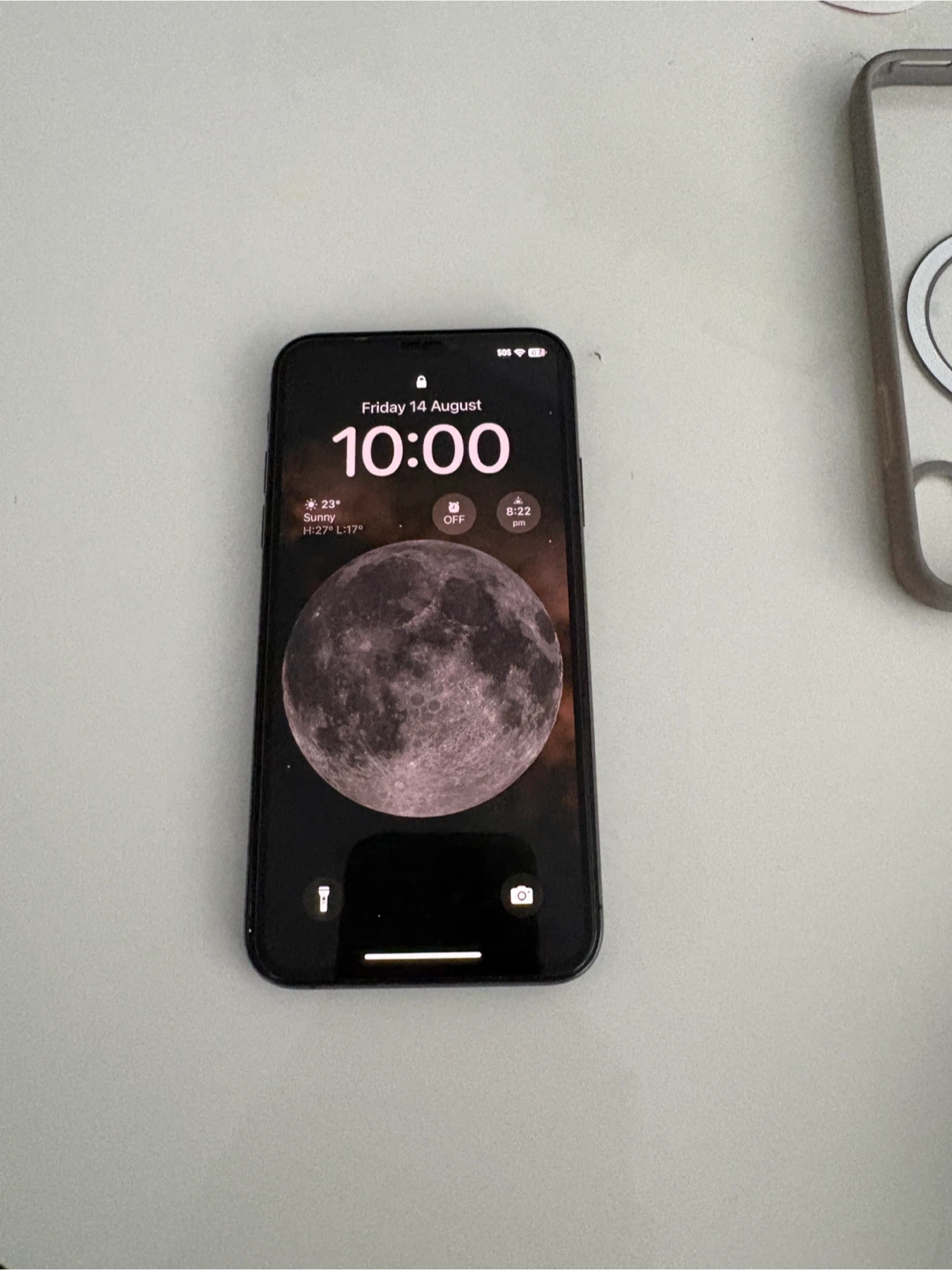 iPhone XS with Charger - photo 5