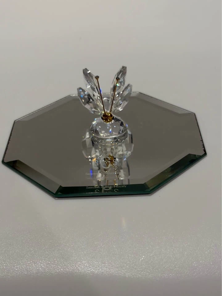 Swarovski Crystal Figurines - Swan, Butterfly, Toucan - photo 3