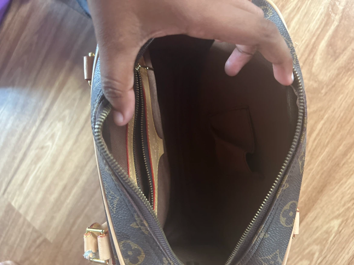 Louis Vuitton Speedy Monogram Bag - photo 2