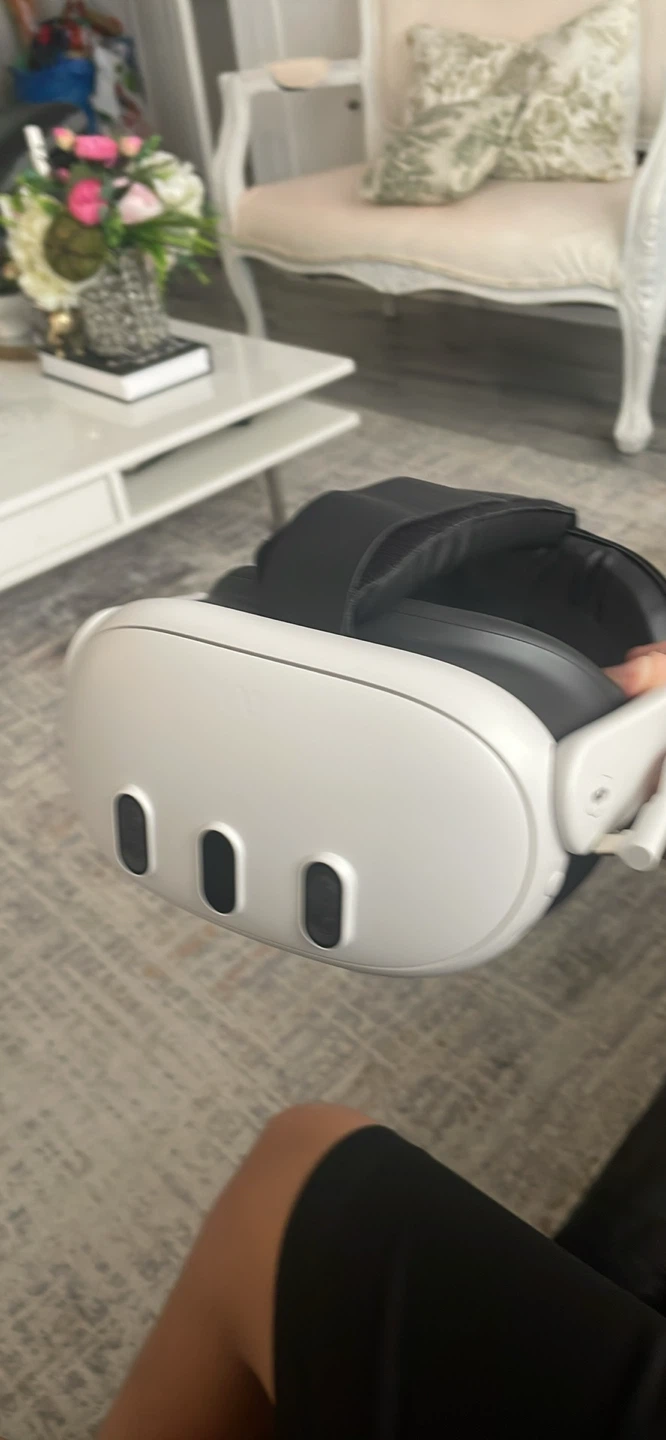 Meta Quest 3 VR Headset