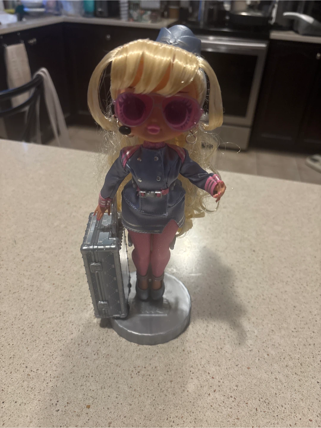 LOL Surprise! OMG Big Sister Doll!
