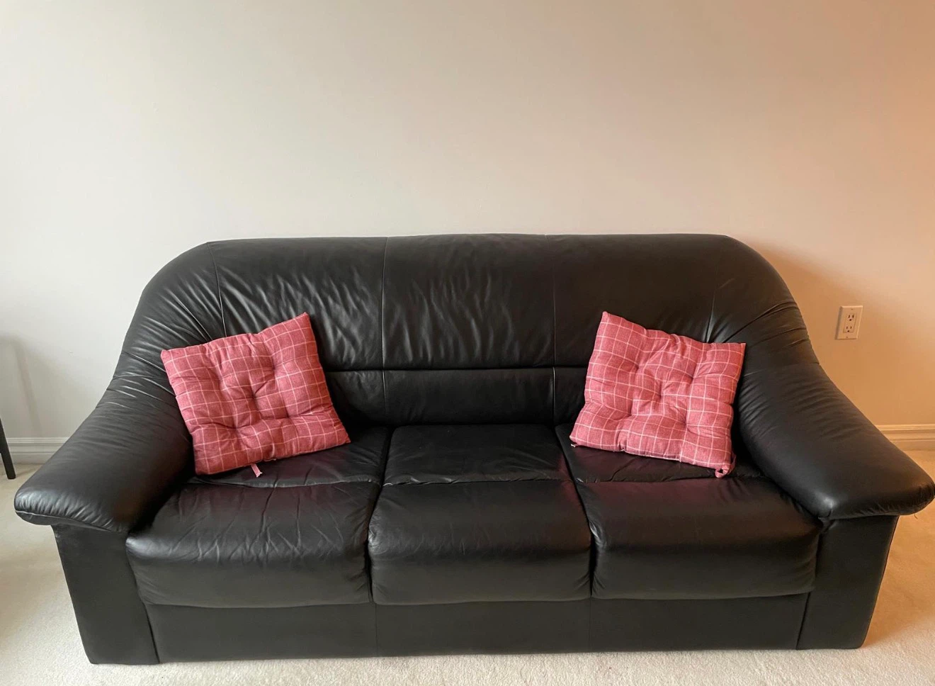 Black Leather Sofa Set (Pick up in Scarborough) - photo 2